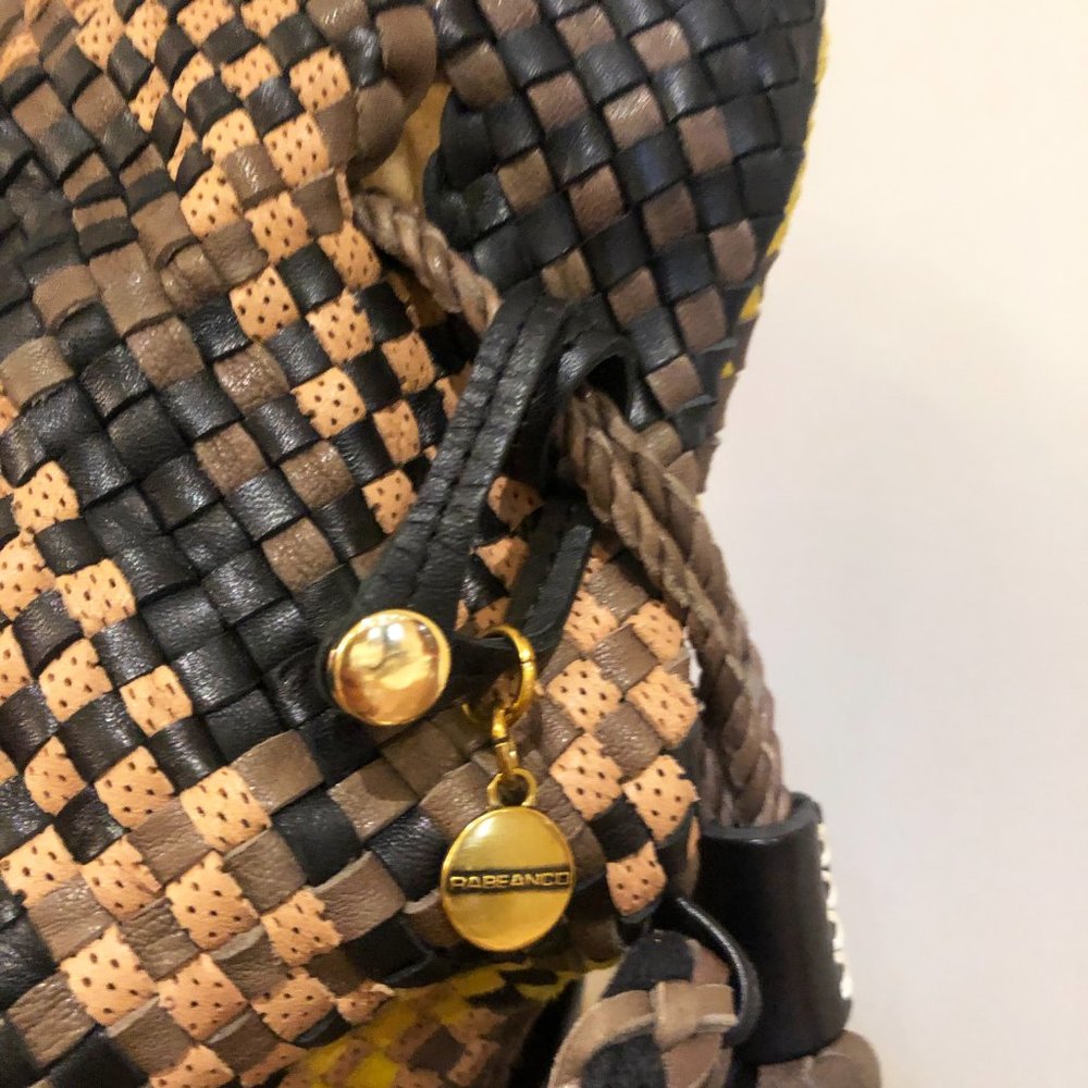 🌟Host Pick!🌟 Rabeanco Woven Leather Bucket Bag - Picture 6 of 15
